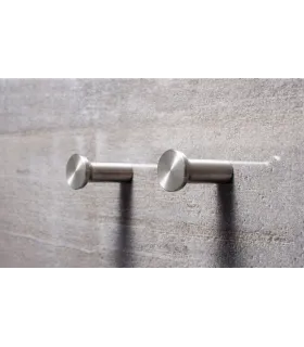 Jednoduchý nerezový vešiak N020   1ks